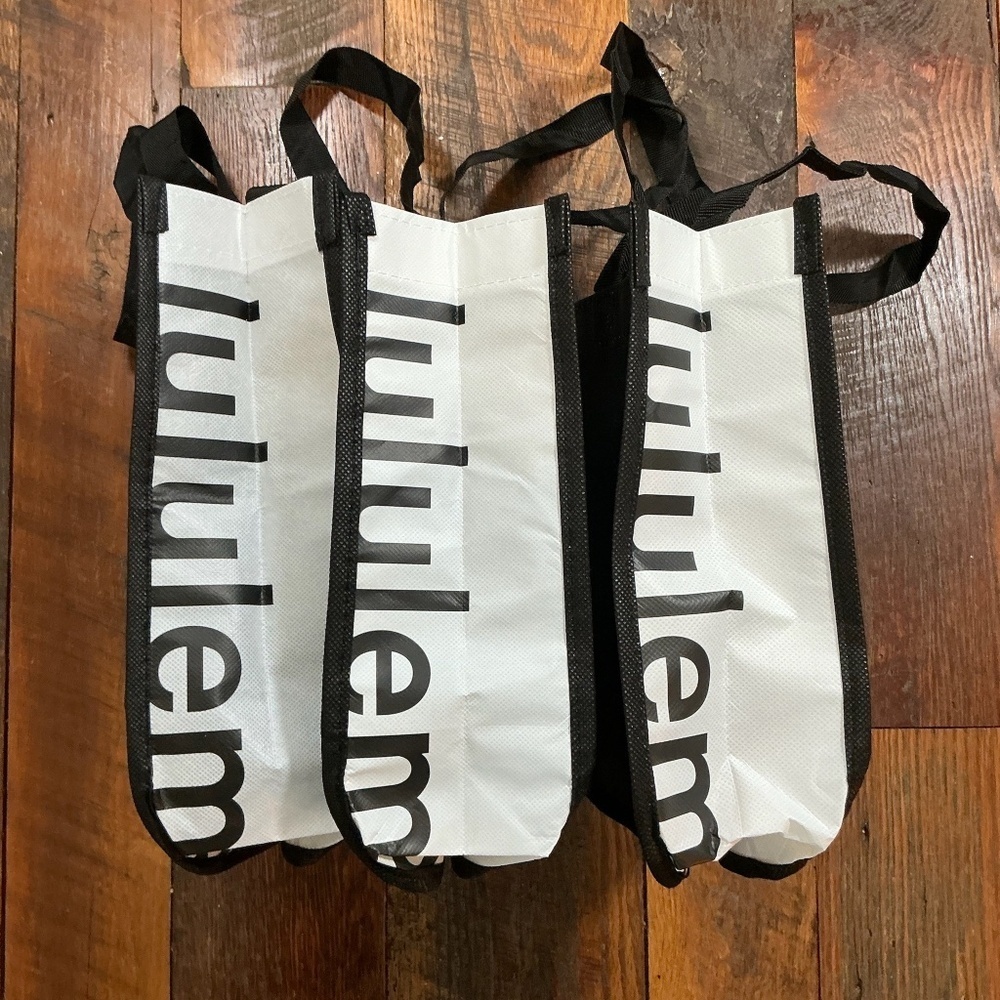 Lululemon Holiday Special Edition Black Reusable Tote Bag – Logo Everyday Carry - Picture 4 of 6